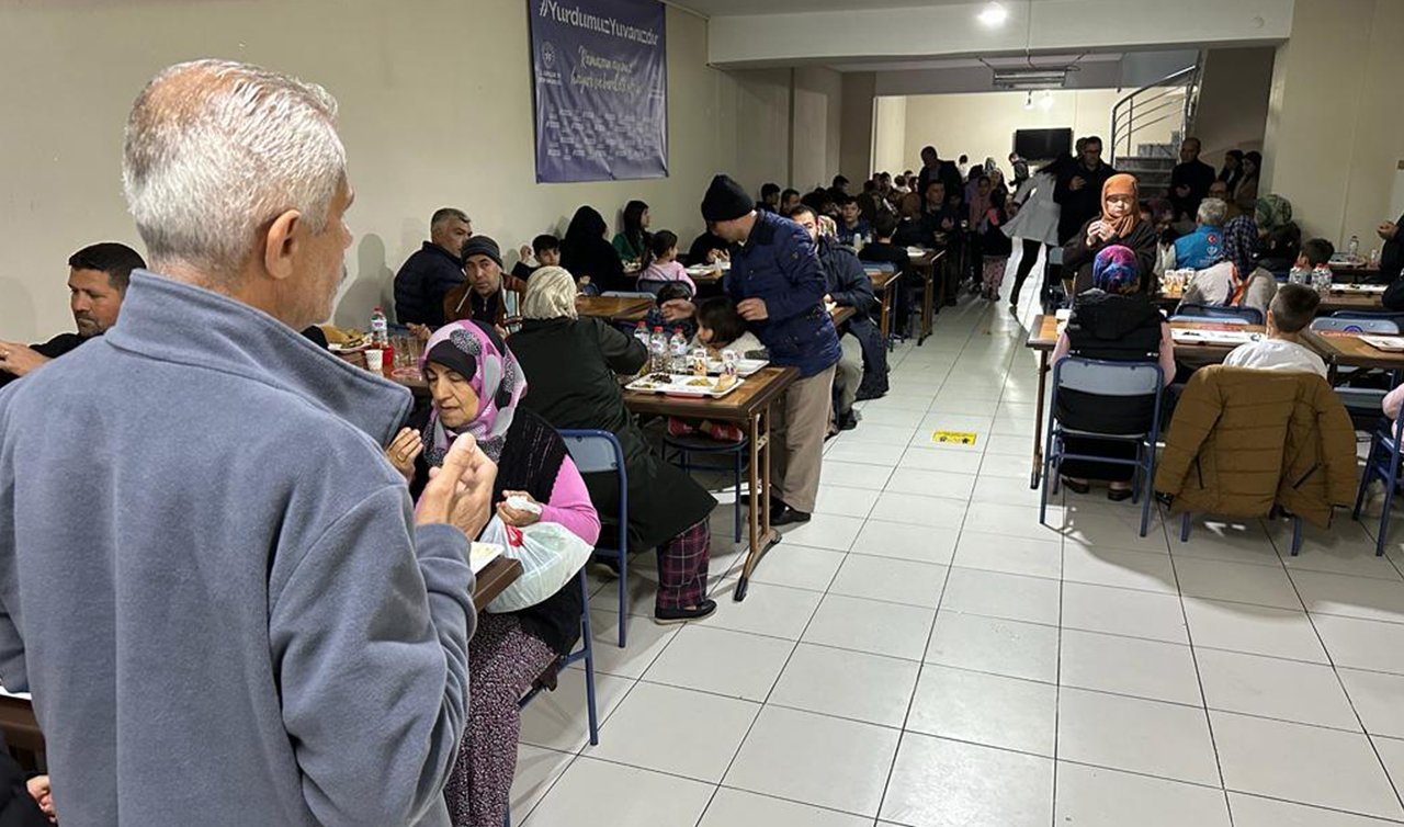 Konyalı hayırsever depremzedelerle iftarda buluştu
