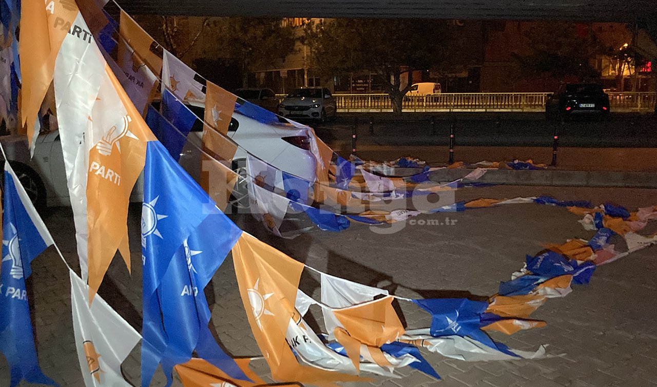 Konya’da provakasyon! AK Parti bayraklarını kestiler
