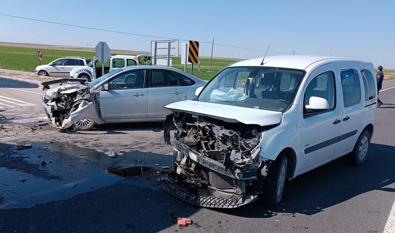 Konya-Aksaray yolunda kaza! Aynı aileden 4 kişi yaralandı