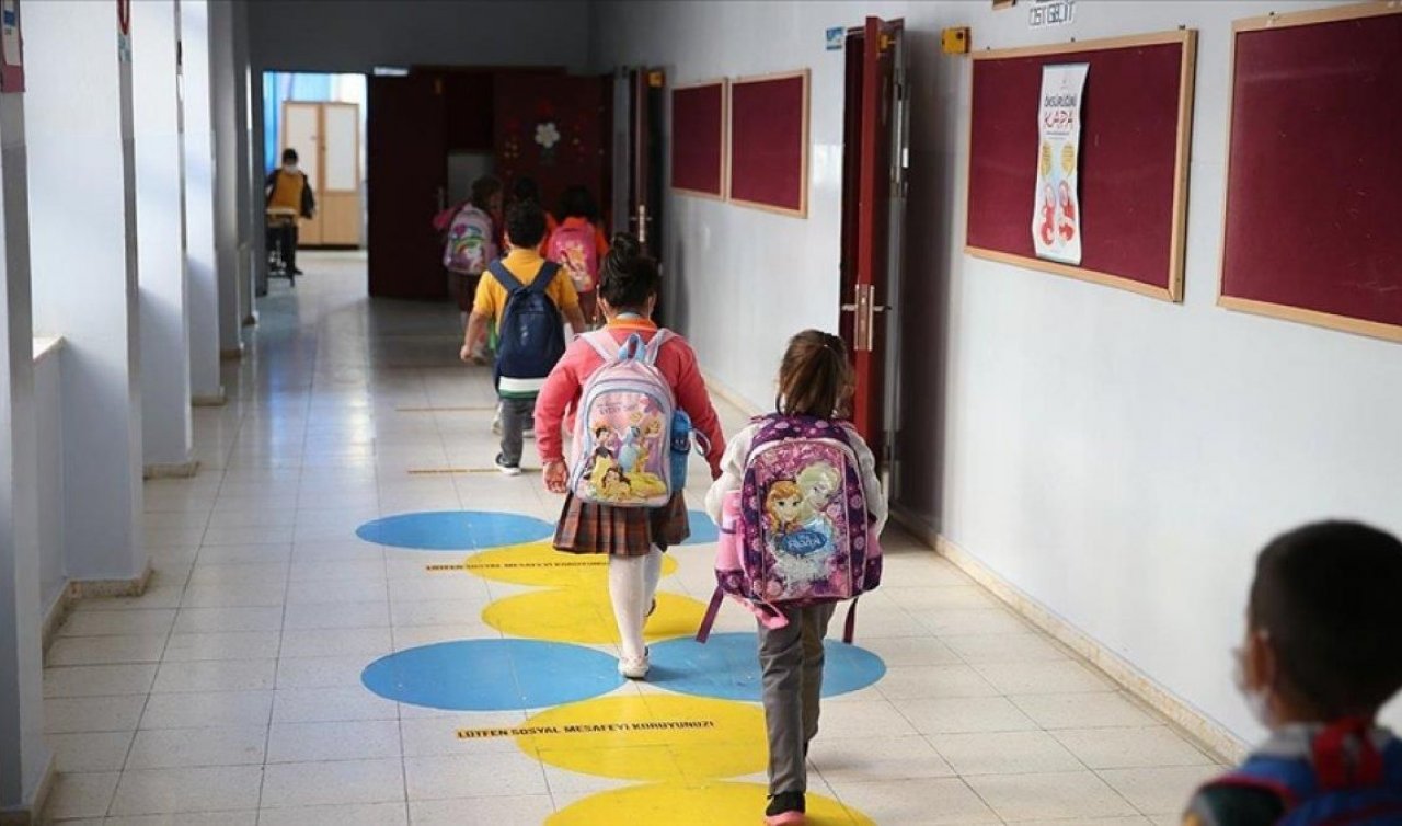 Bakan Özer açıkladı: Hatay ve Adıyaman’daki okullar açılacak