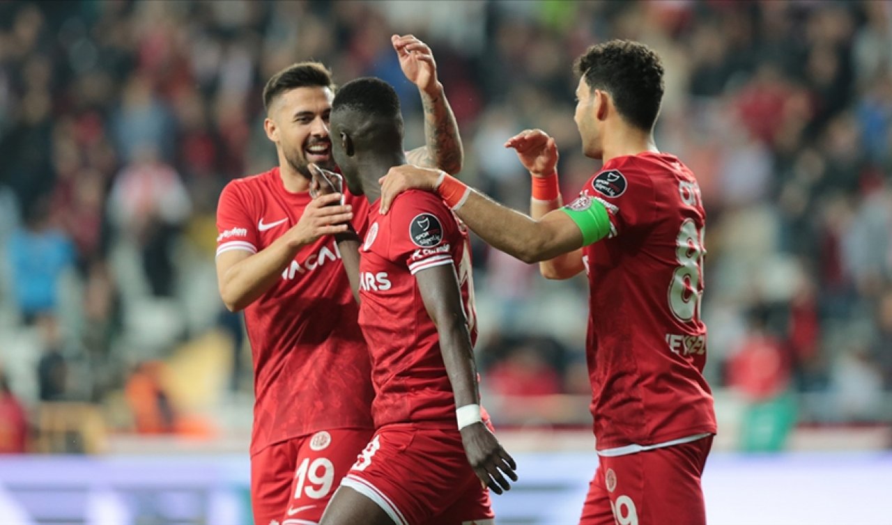 Antalyaspor - Alanyaspor maç sonucu: 3-1