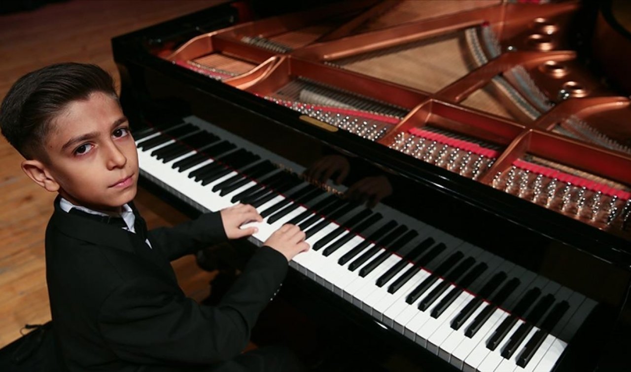 11 yaşındaki Türk yetenek Uluslararası Mozart Yarışması’nda birincilik kazandı