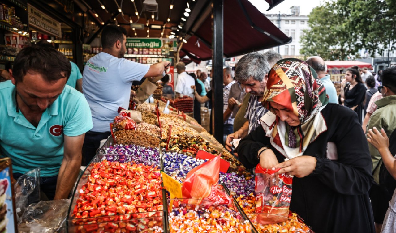  Çarşı pazarda bayram hareketliliği başladı