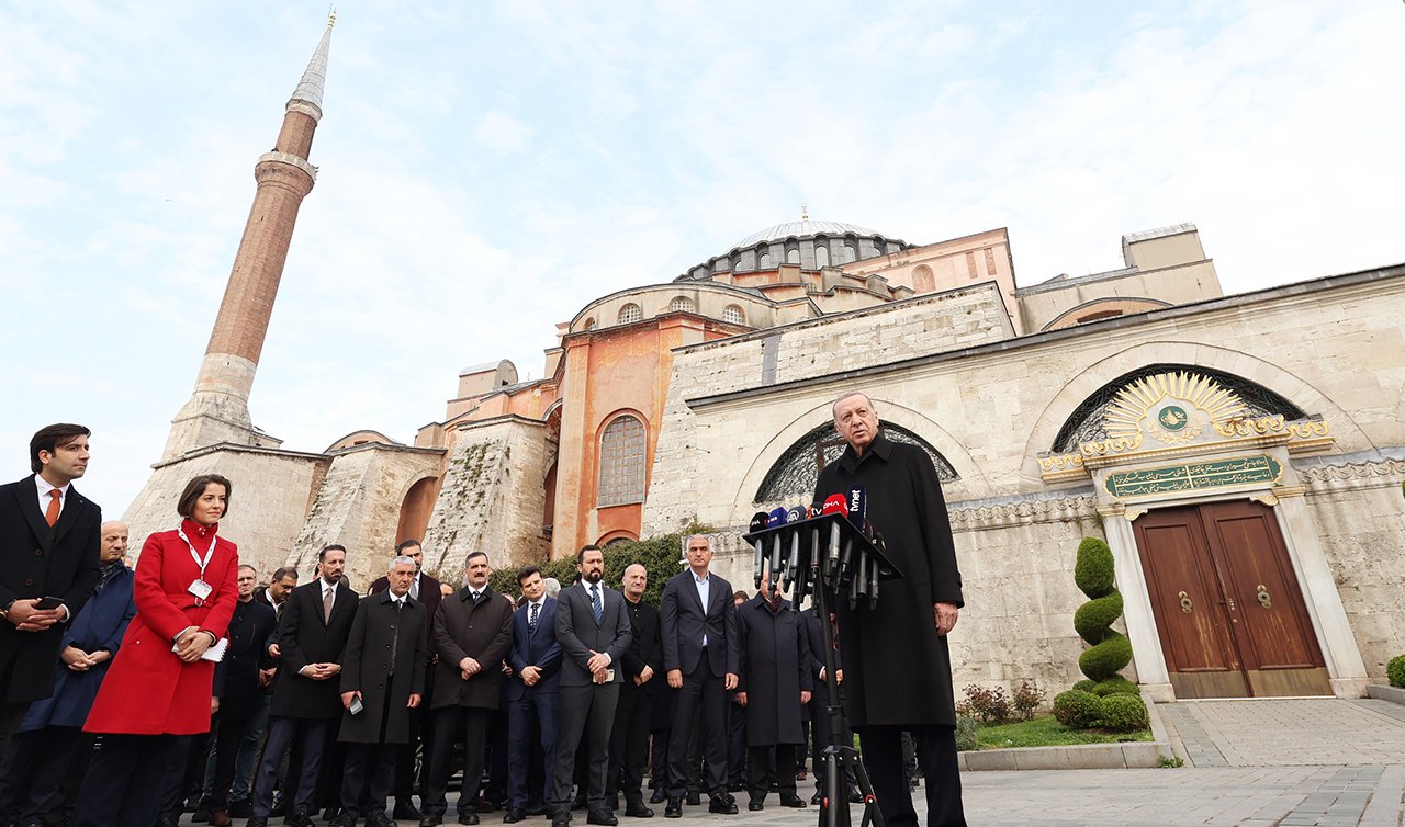 Cumhurbaşkanı Erdoğan bayram namazı sonrası soruları yanıtladı