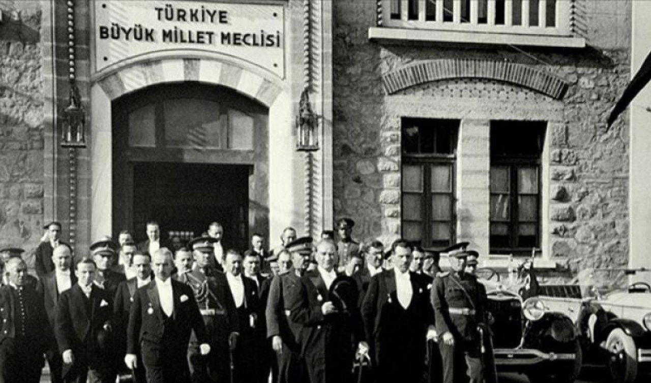 Milli iradenin simgesi TBMM 103 yaşında