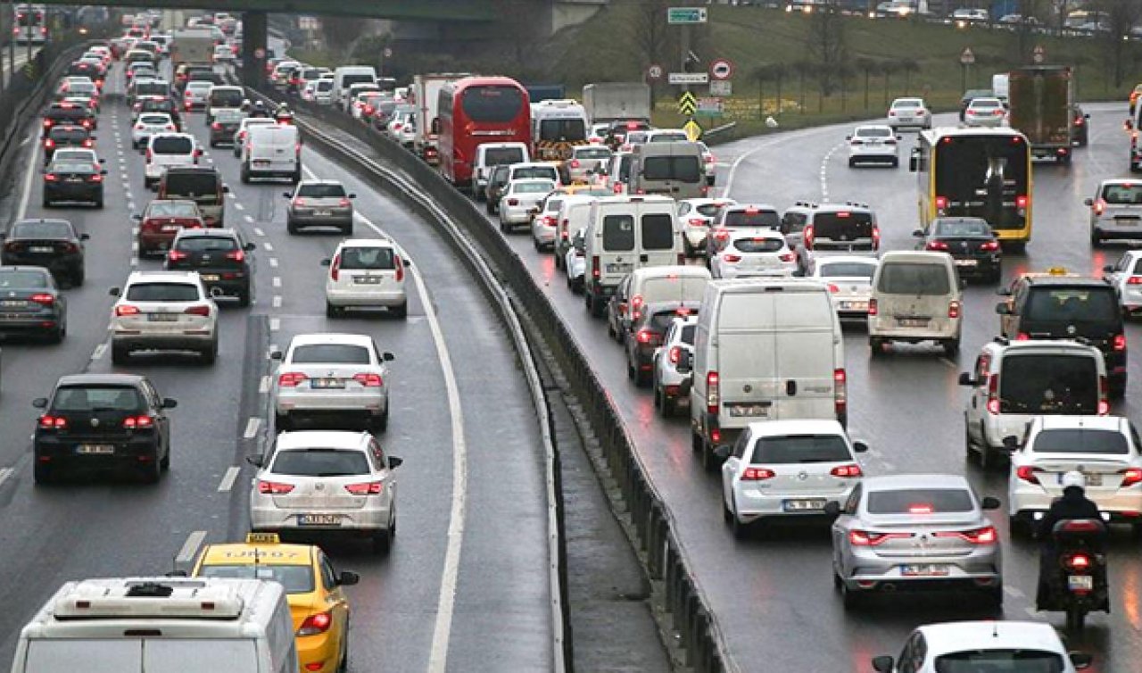 Trafiğe kayıtlı araç sayısı 26 milyon 937 bin oldu