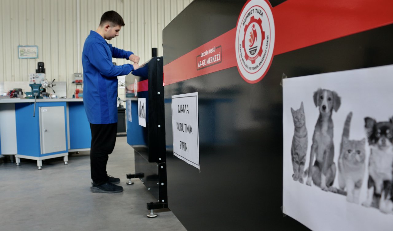 Konya’da yemek artıklarını hayvan mamasına dönüştüren makine üretildi