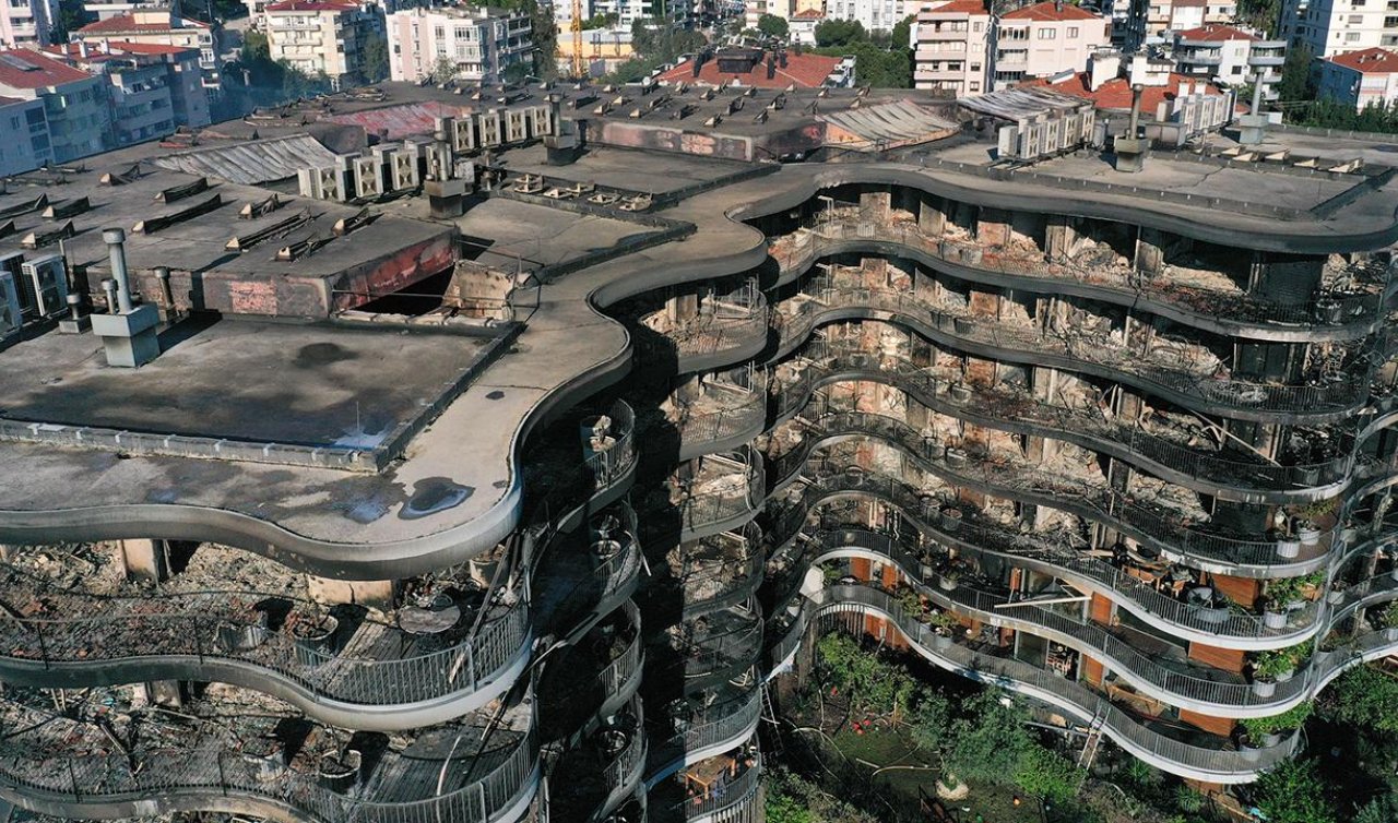 Lüks site 8 saatte enkaza döndü