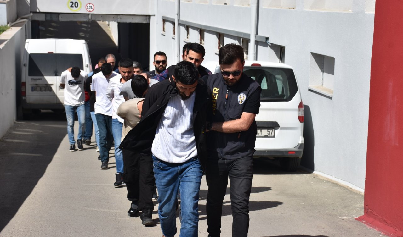 İnternette sahte ilan yayınladılar! 3 milyon lira dolandırdılar