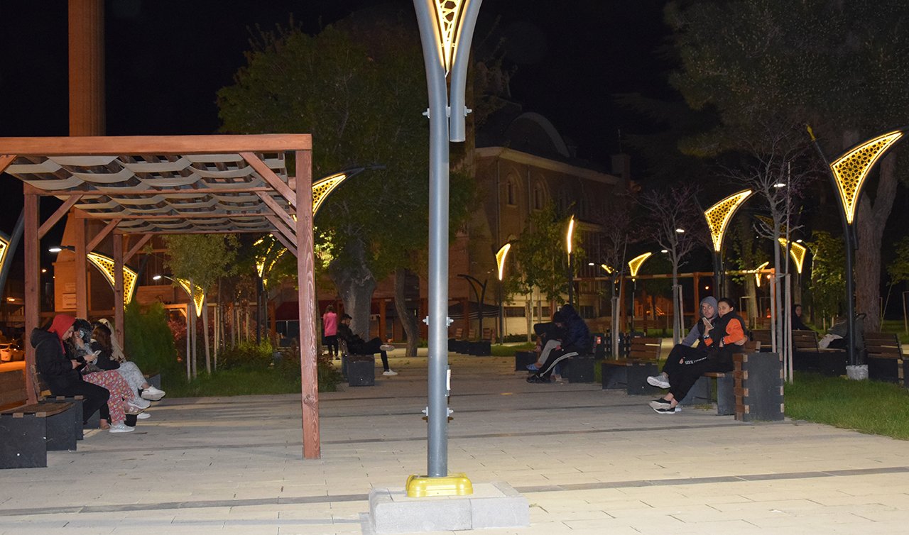 Konya’da 4,2 büyüklüğünde deprem: Kululular sokakta sabahladı