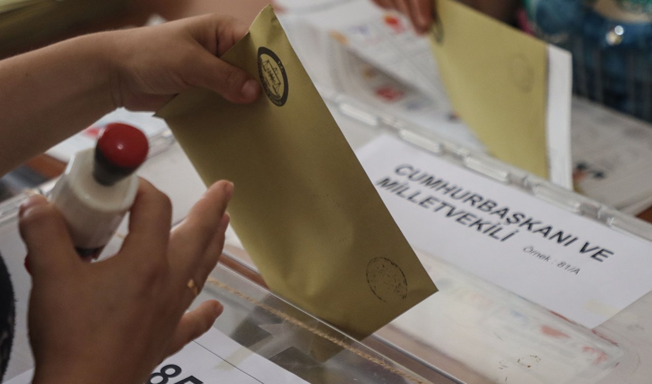 Oy kullanma işlemi sırasında yere yığıldı! Sandık müşahidi hayatını kaybetti