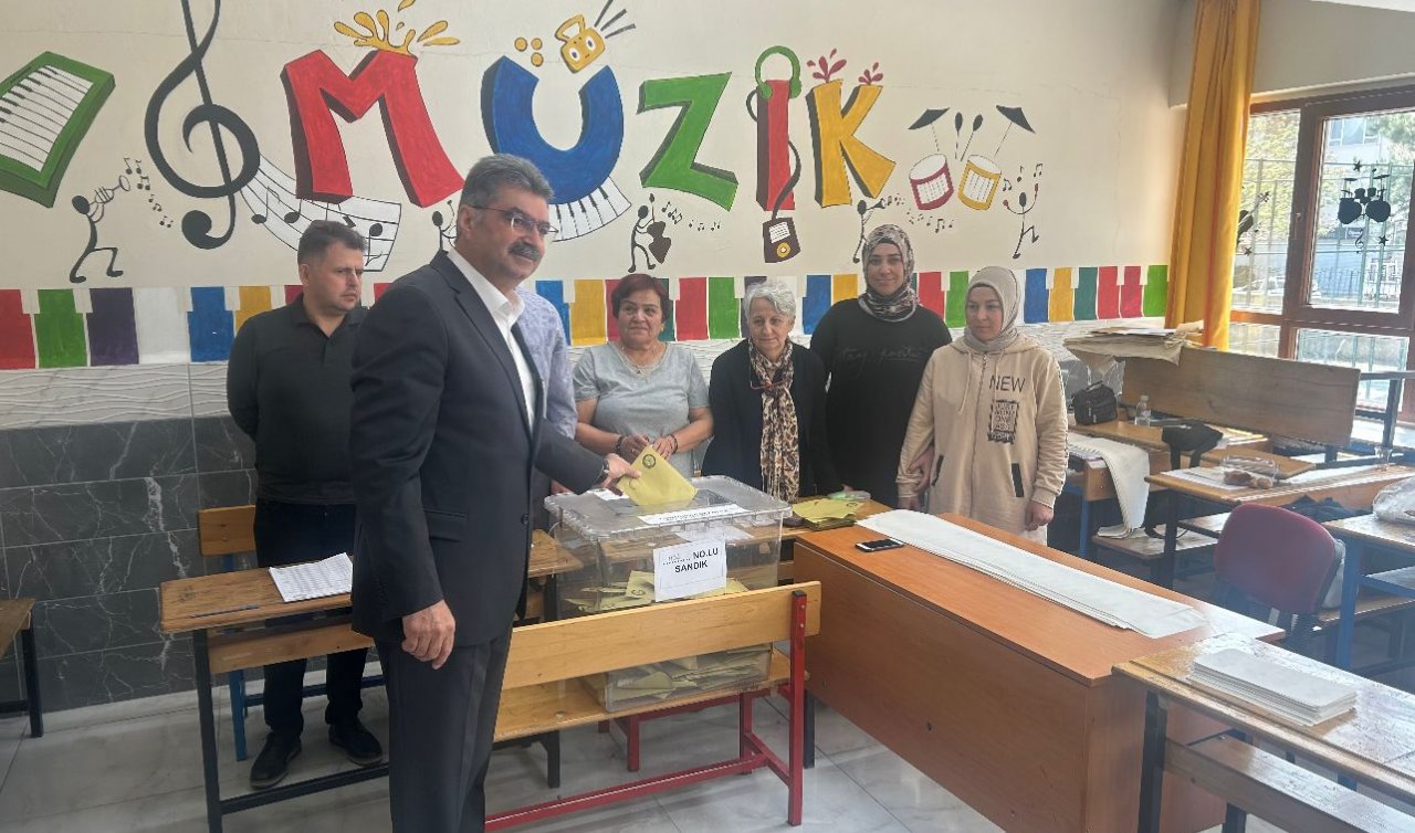 AK Parti Konya milletvekili Orhan Erdem, Akşehir’de oyunu kullandı
