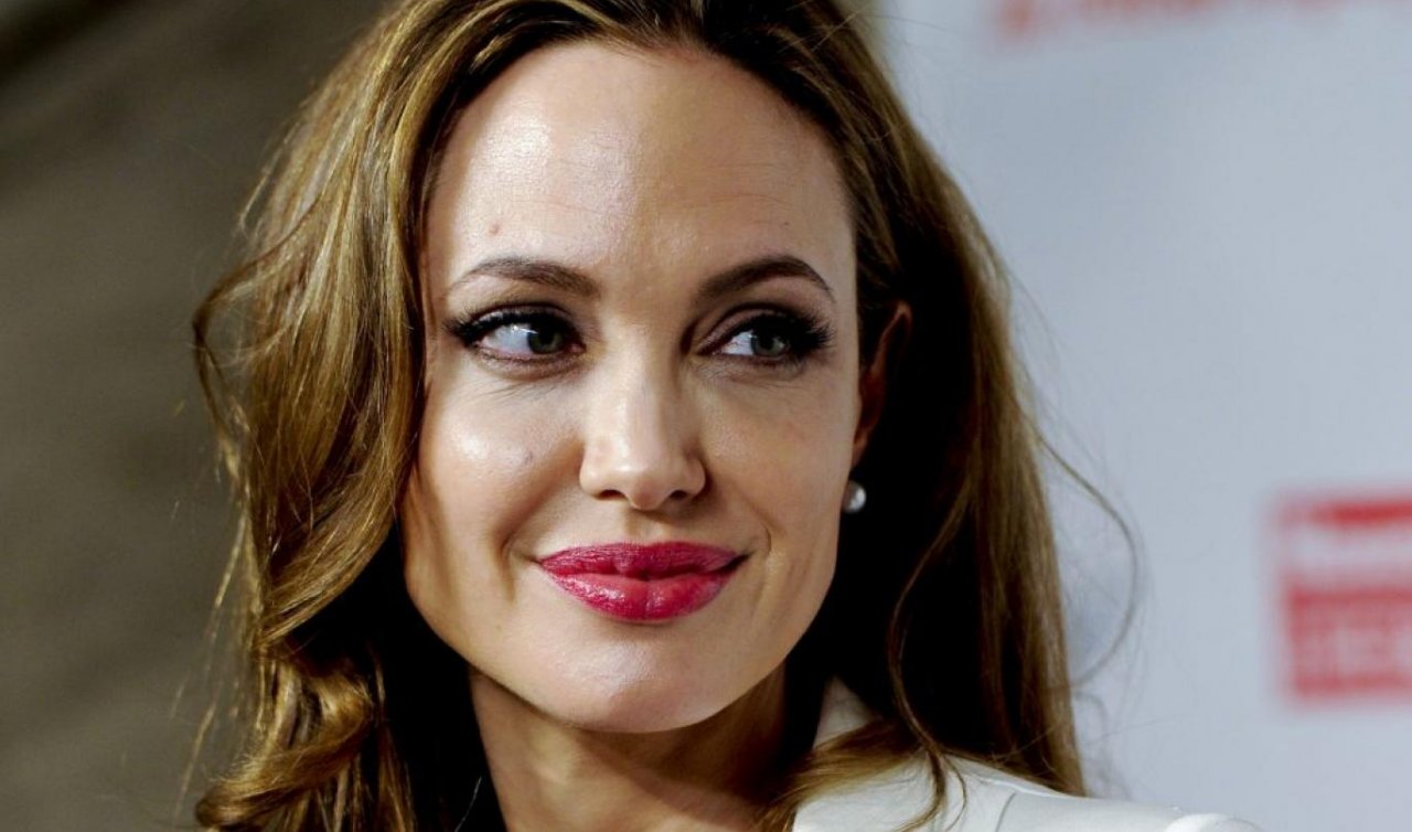 Angelina Jolie’den mülteciler ve dezavantajlı gruplara destek
