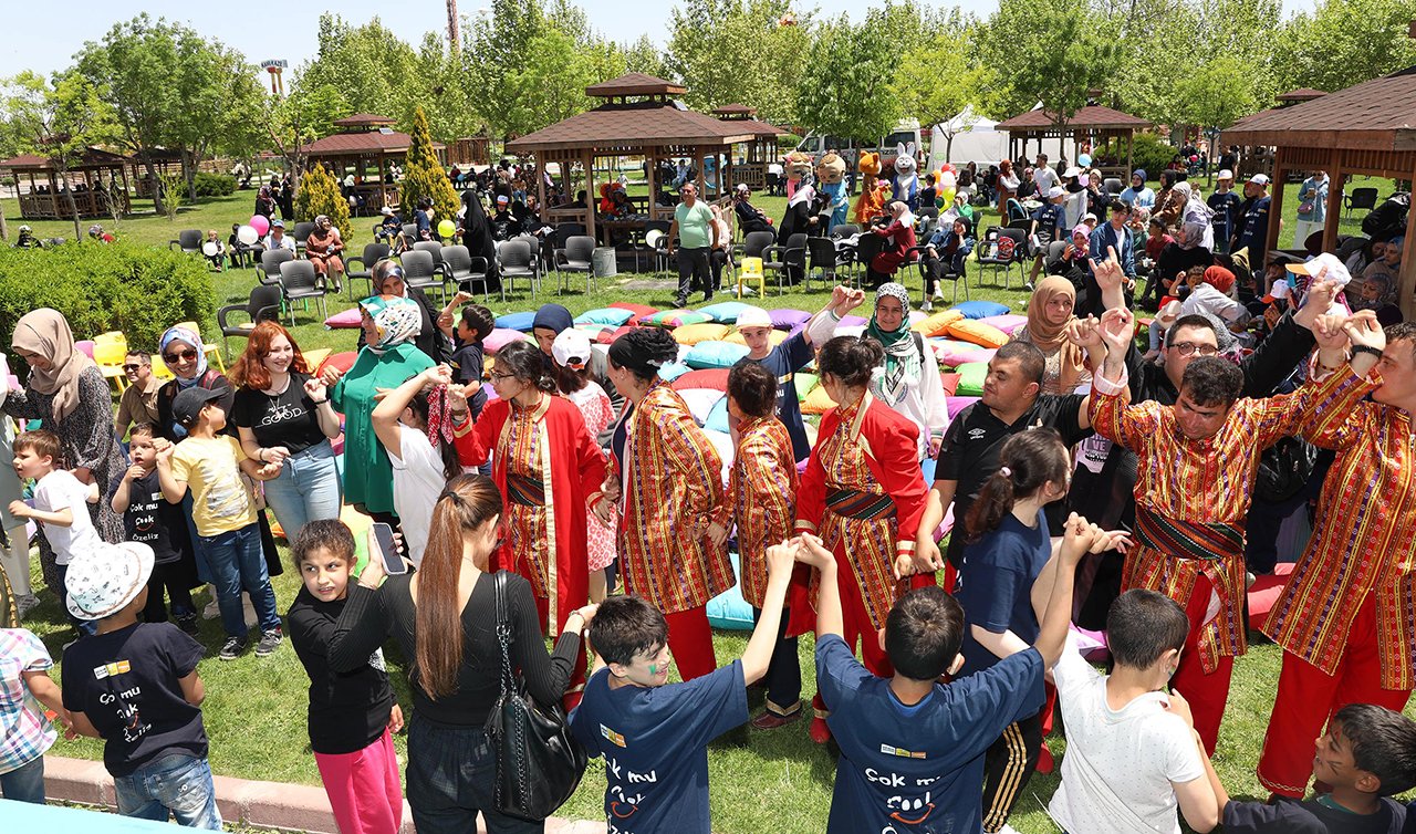 Özel öğrenciler bahar şenliğinde gönüllerince eğlendi