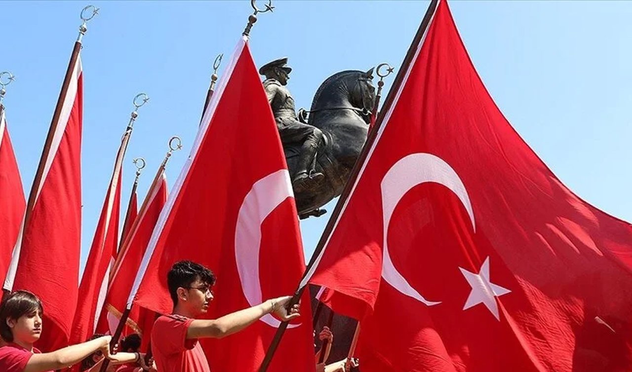 Atatürk’ün Samsun’a çıkışının 104. yıl dönümü kutlanıyor 