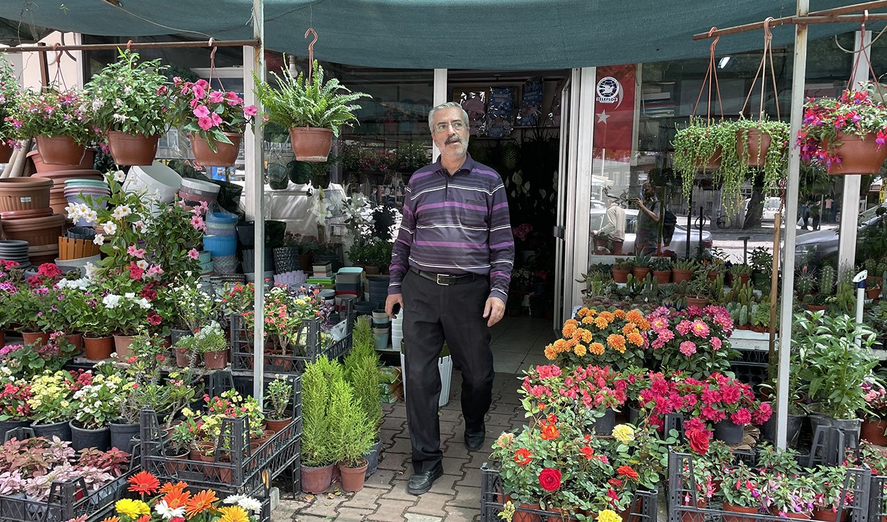 Konya’da vefat eden babasıyla anıları olan telefonu çaldırmıştı! Hırsız kargoyla gönderdi
