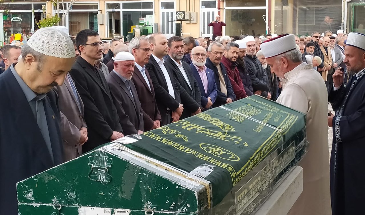  Eski Konya Müftüsü Mustafa Ateş hoca toprağa verildi