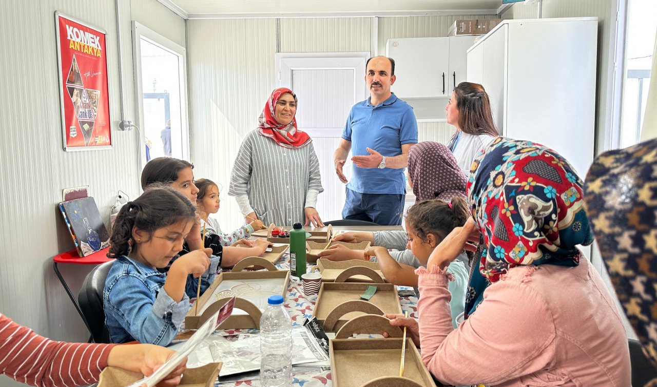 Hatay’da açılan KOMEK kurs merkezi depremzedelerin hizmetinde! 