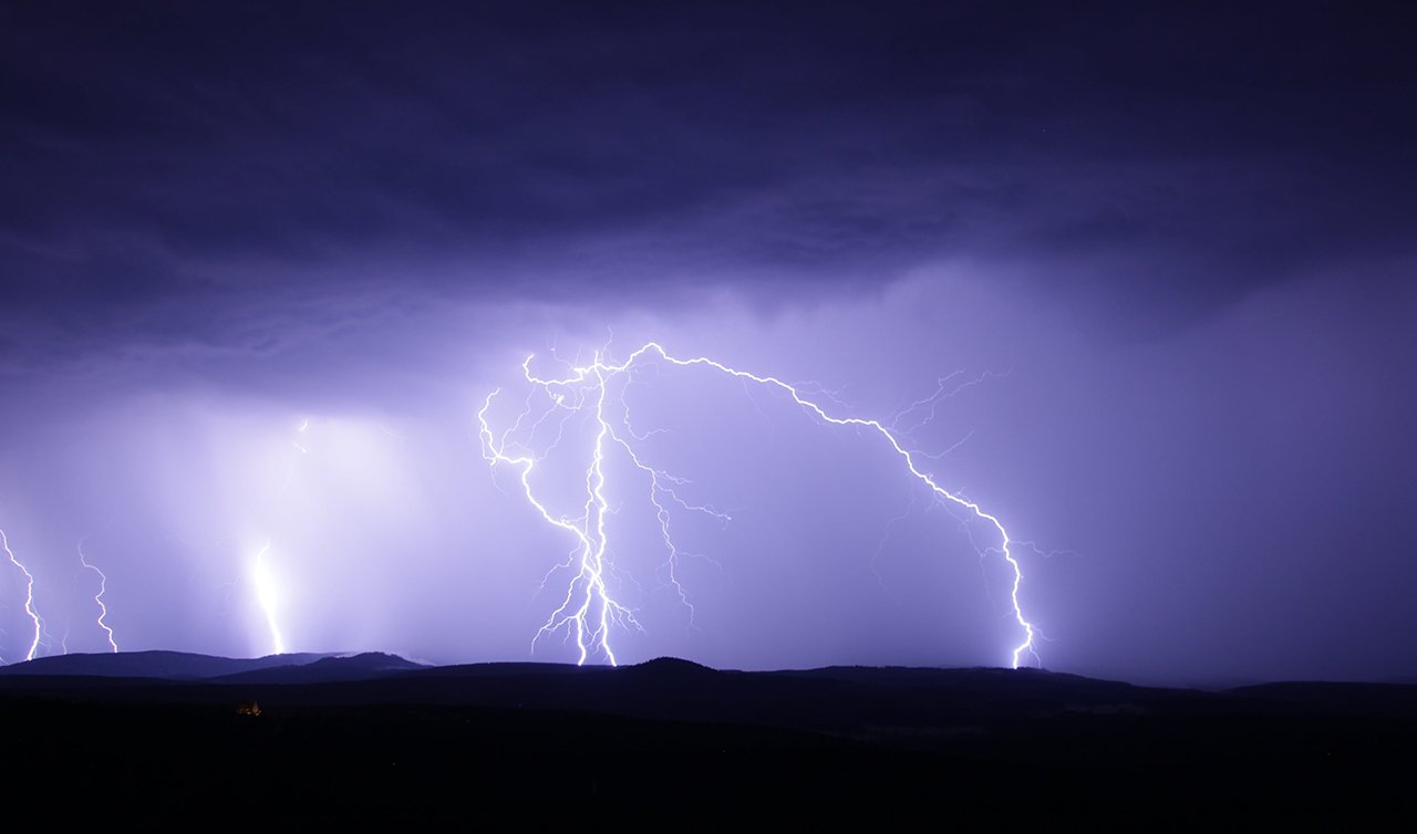 Peş peşe can kayıpları yaşandı! Meteoroloji madde madde sıraladı! Yıldırımdan nasıl korunacağız? 