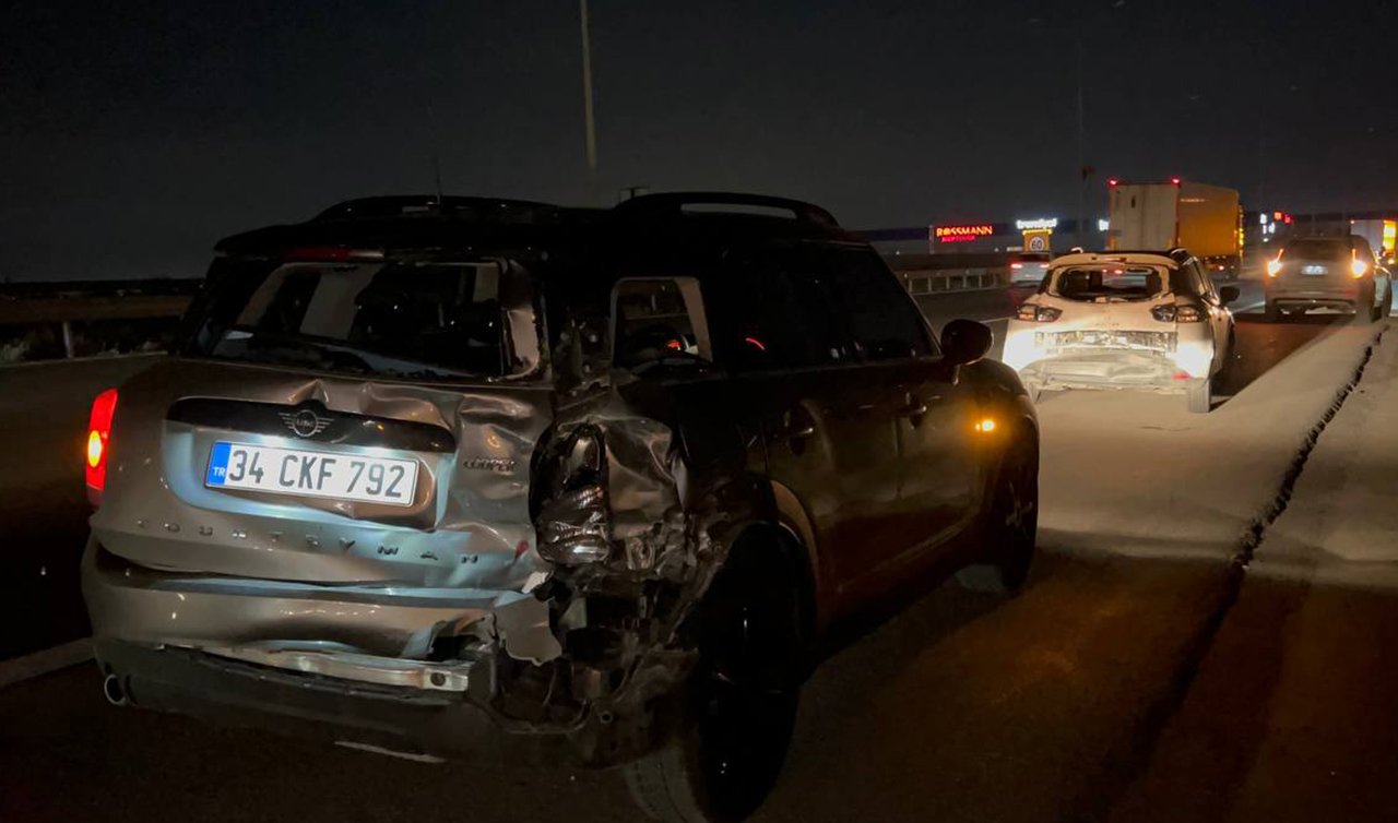 7 Aracın karıştığı zincirleme trafik kazası ulaşımı aksattı