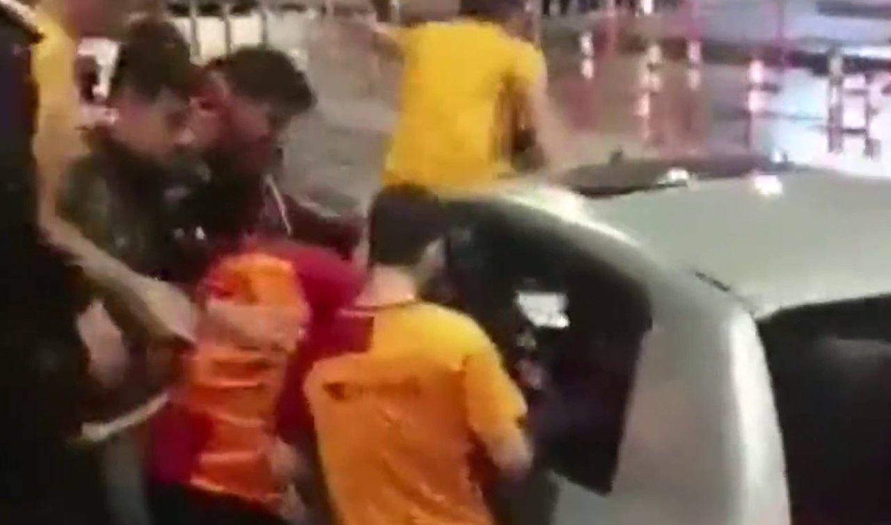 Şampiyonluk kutlamasında döner bıçaklı, sopalı kavga