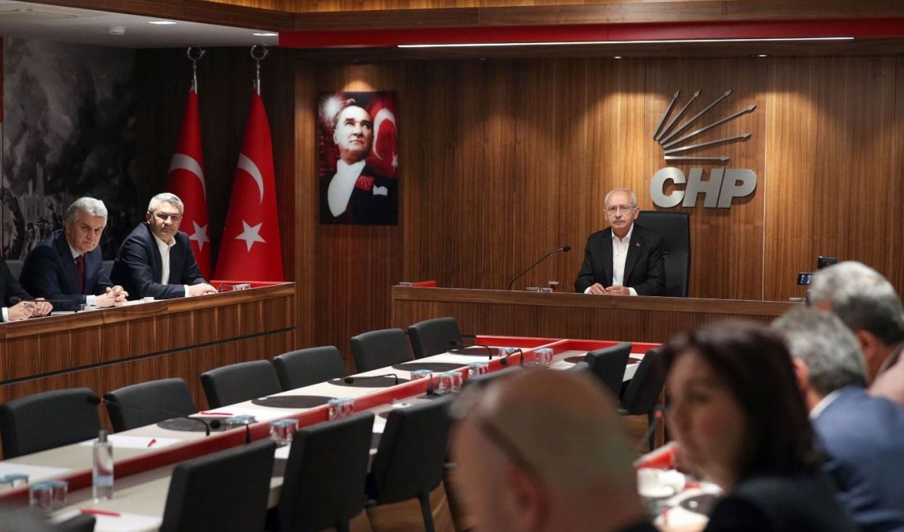 CHP’nin tüm MYK üyeleri istifa etti
