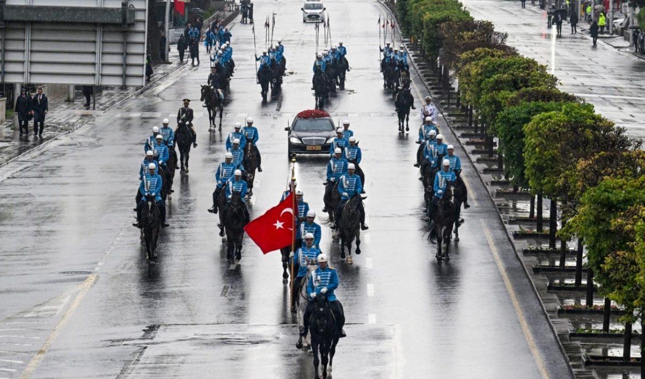 Cumhurbaşkanı Erdoğan’ı Atlı Tören Birliği karşıladı