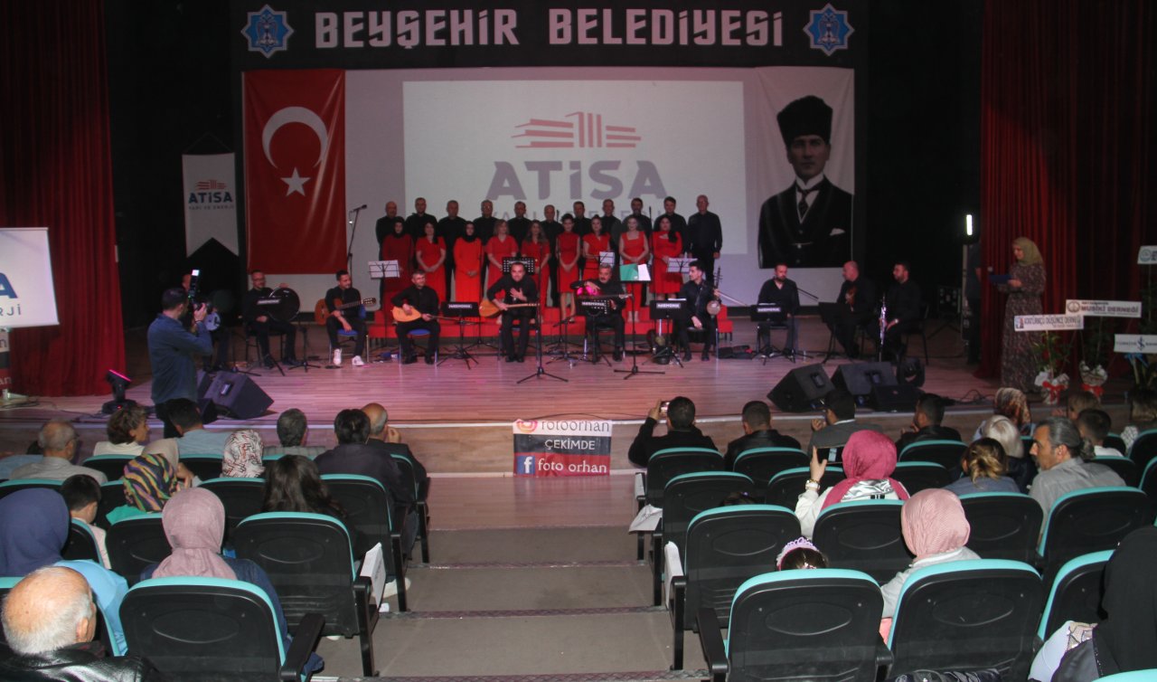 Beyşehir’de halk müziği konseri