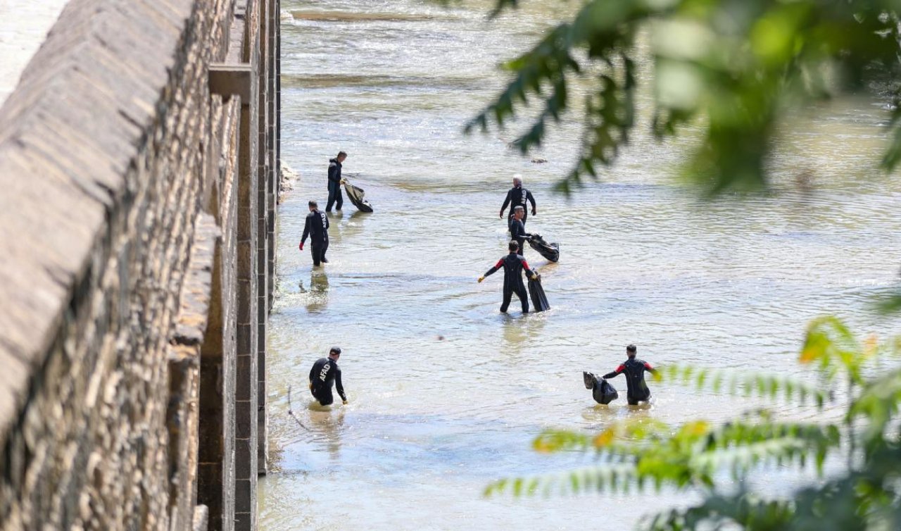 Dalgıçlar Dicle Nehri’nde temizlik yaptı