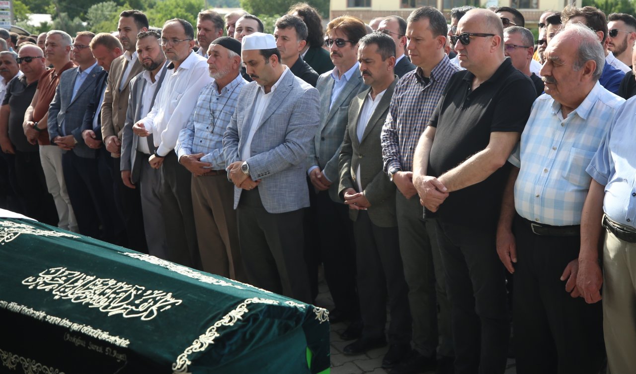 AK Parti Çanakkale Milletvekili Ayhan Gider’in babasının cenazesi toprağa verildi