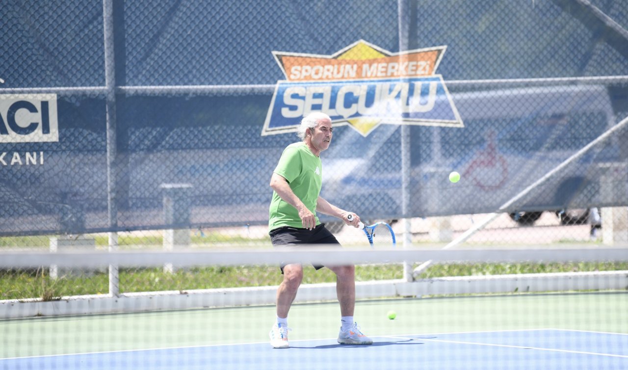 Selçuklu’da tenis rüzgarı