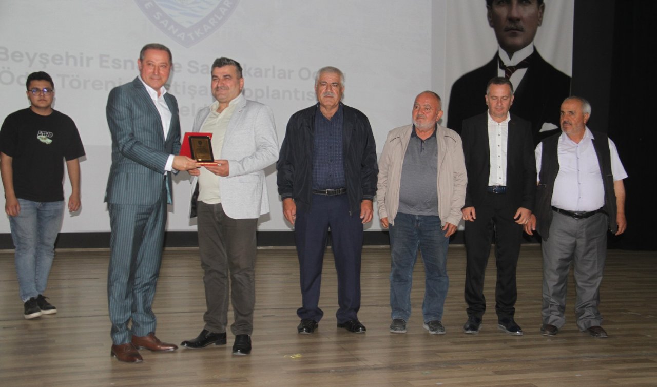 Konya’da o esnaflara vefa plaketi! Ömür boyu gururla saklayabilecekler