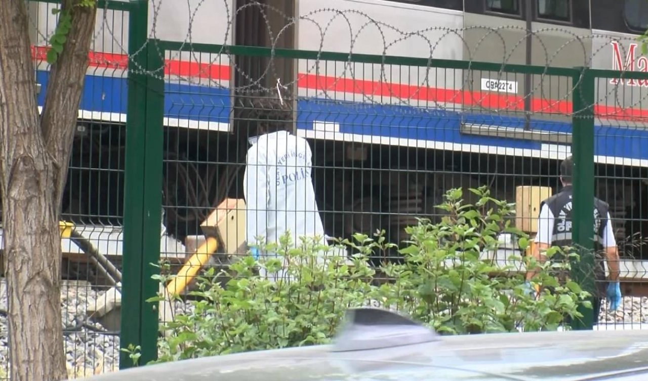 Raylarda çalışma yapan işçiye Marmaray çarptı