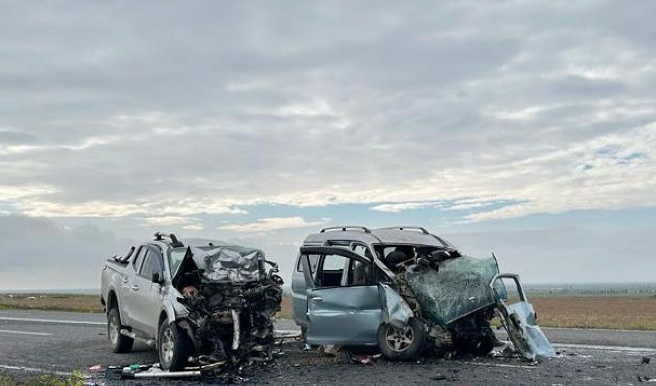Konya’da feci kaza! İki kamyonet çarpıştı! 4 ölü