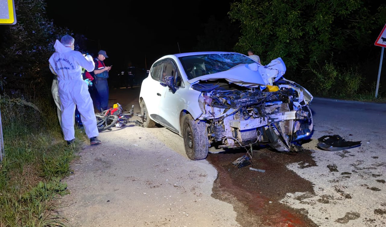 Feci ölüm! Ehliyetsiz sürücü motosikletliyi 50 metre sürükledi