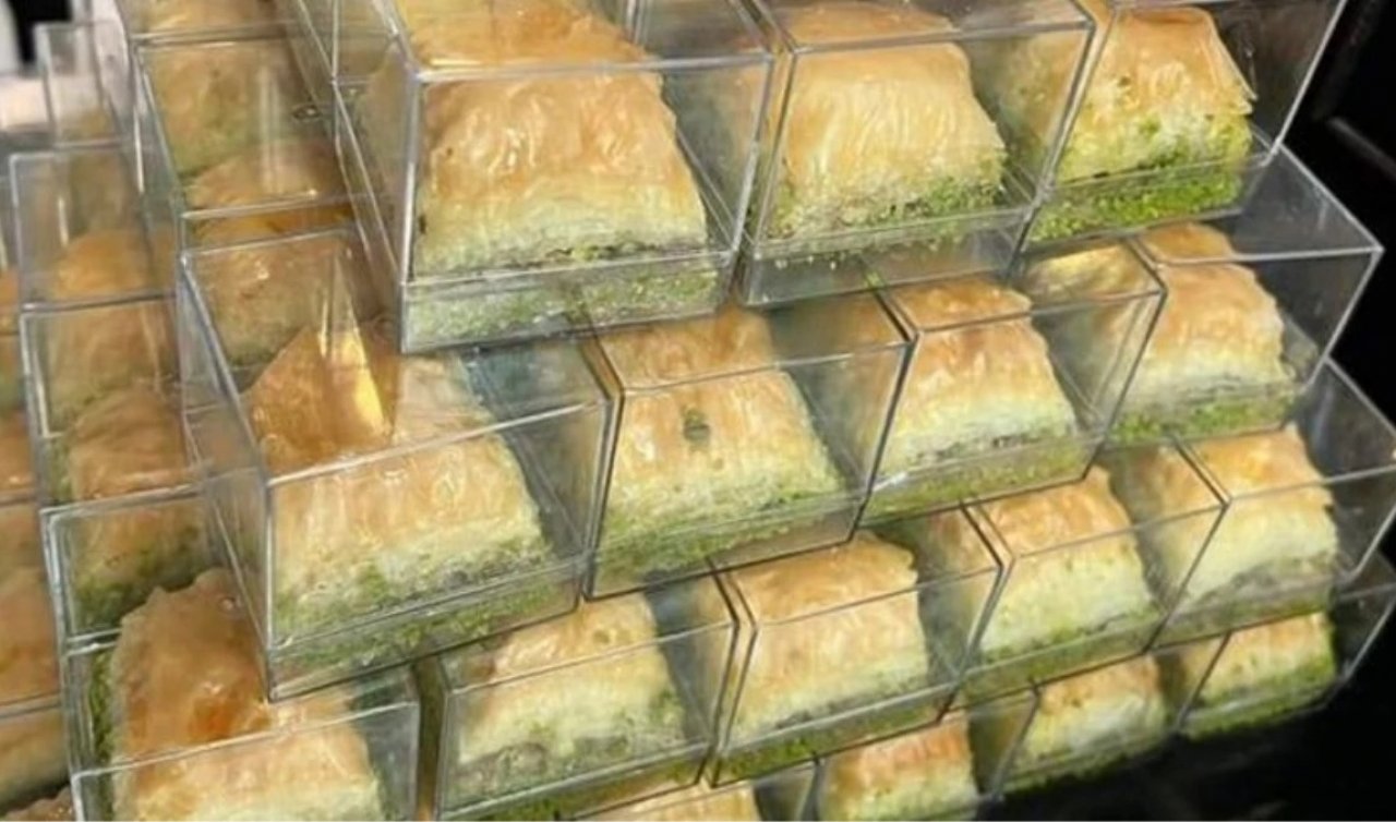 Raflarda dilim dilim satılan baklavanın fiyatı tartışma konusu oldu