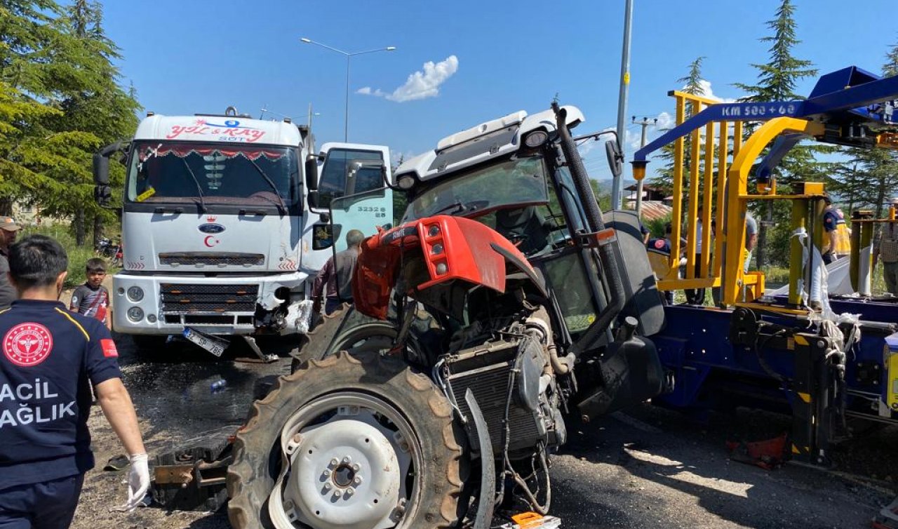 Konya’da süt tankeri ile traktör çarpıştı: 2 kişi yaralandı