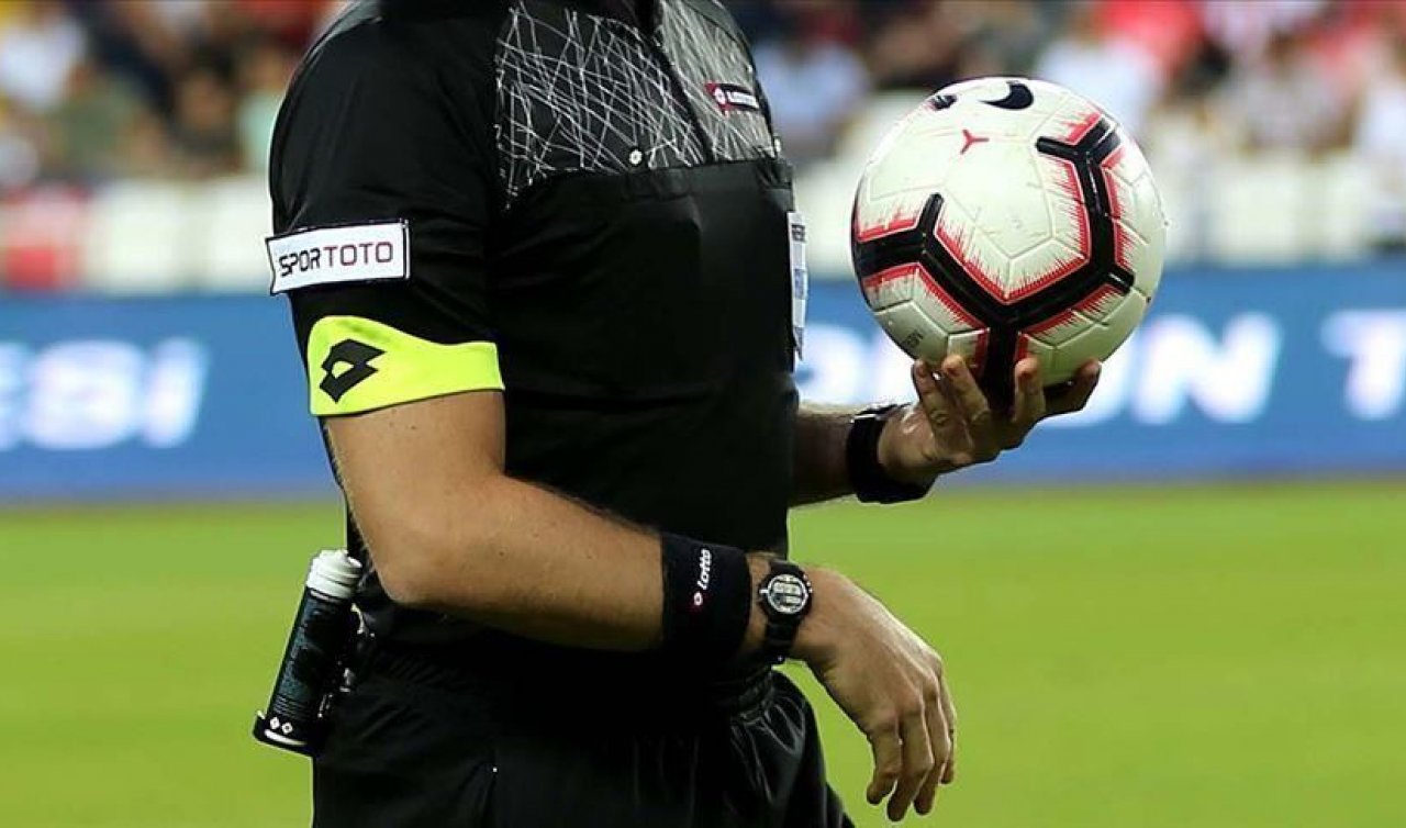 Miktarı duyanın ağzı açık kalıyor! İşte Süper Lig’de sezonun en çok kazanan hakemi