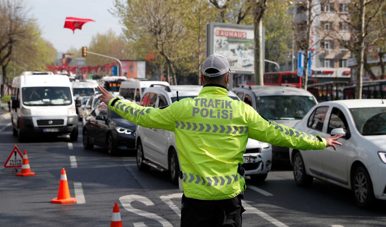 Konya emniyetinden bayram denetimi! 202 ekip ile 476 personel sahada