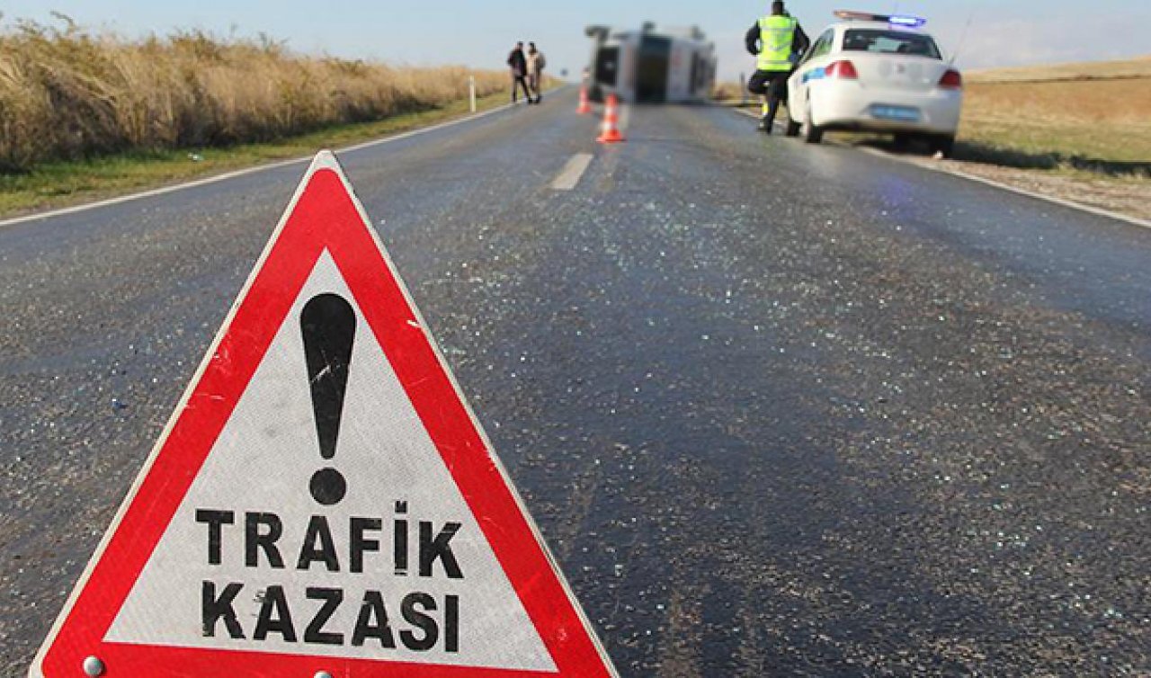  İki motosiklet çarpıştı: 1 ölü, 1 yaralı