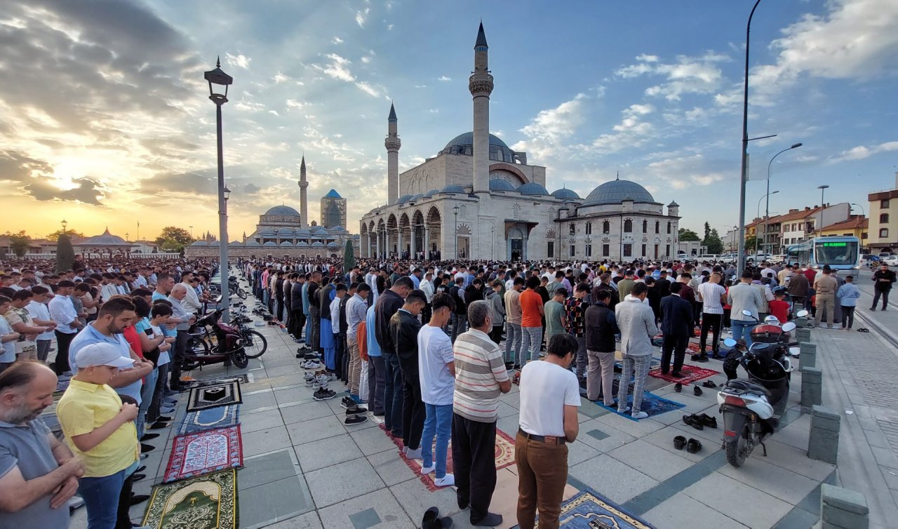 Konya’da Kurban Bayramı namazı kılındı