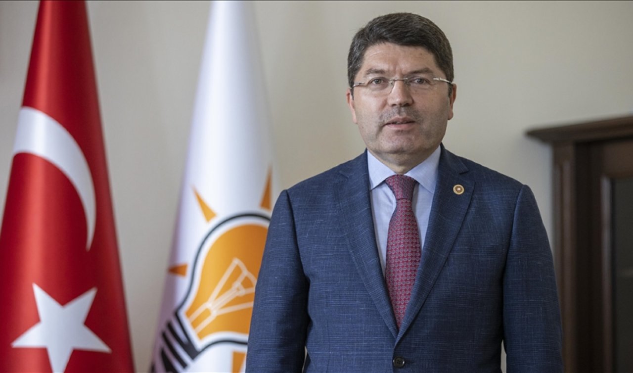  Bakan Tunç: “İsveç’te caminin önünde Kur’an-ı Kerim’i yakma olayını lanetliyoruz’’
