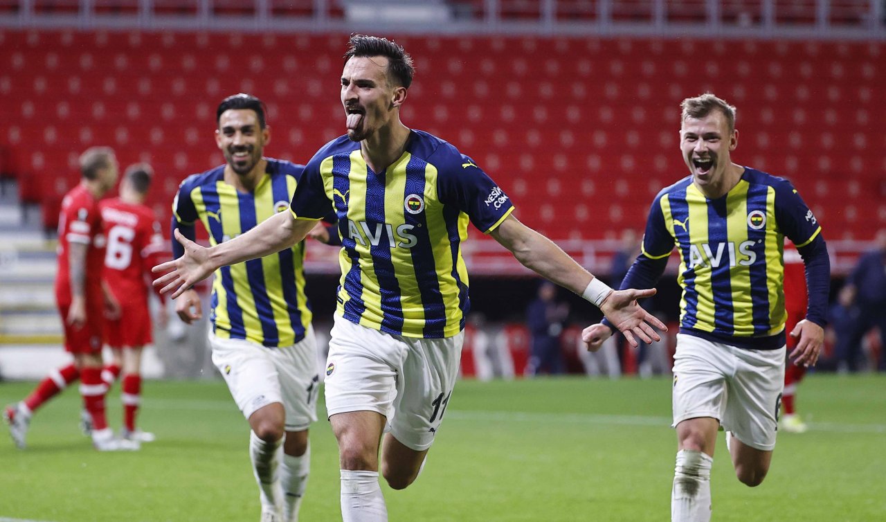 Fenerbahçe’de şok ayrılık! 3 futbolcu veda etti!