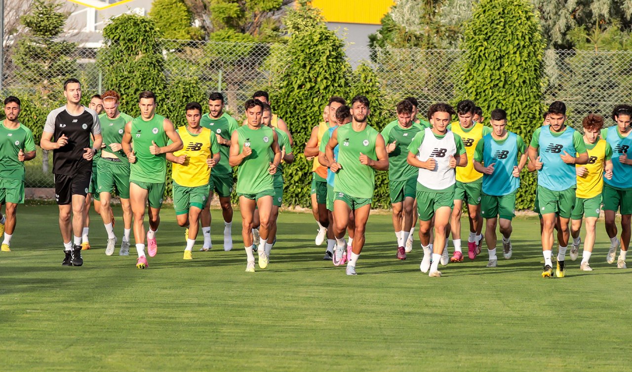 Konyaspor’da gündem transfer: 1 oyuncu bitti, 1’i de yolda