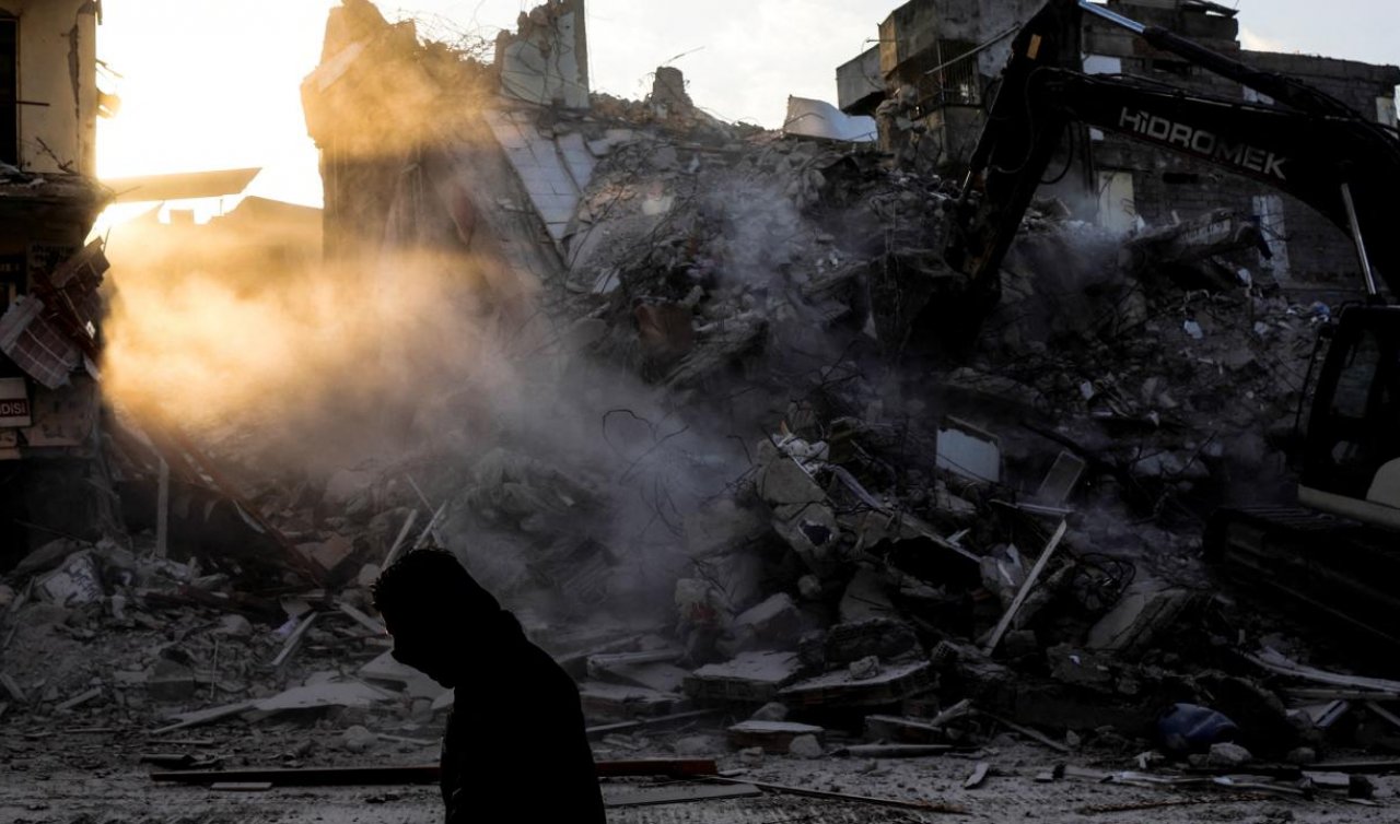  Deprem soruşturmalarında 351 kişi tutuklandı