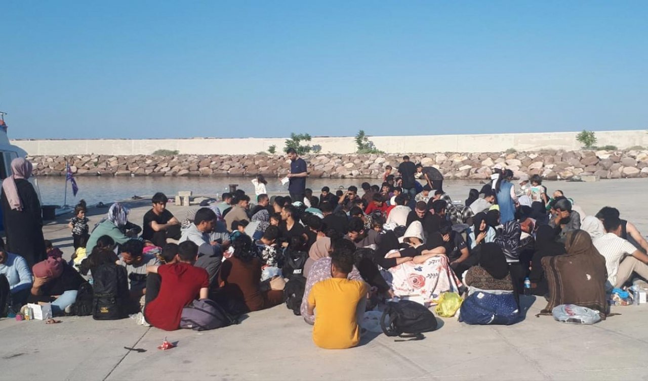 Çanakkale açıklarında 144 düzensiz göçmen yakalandı
