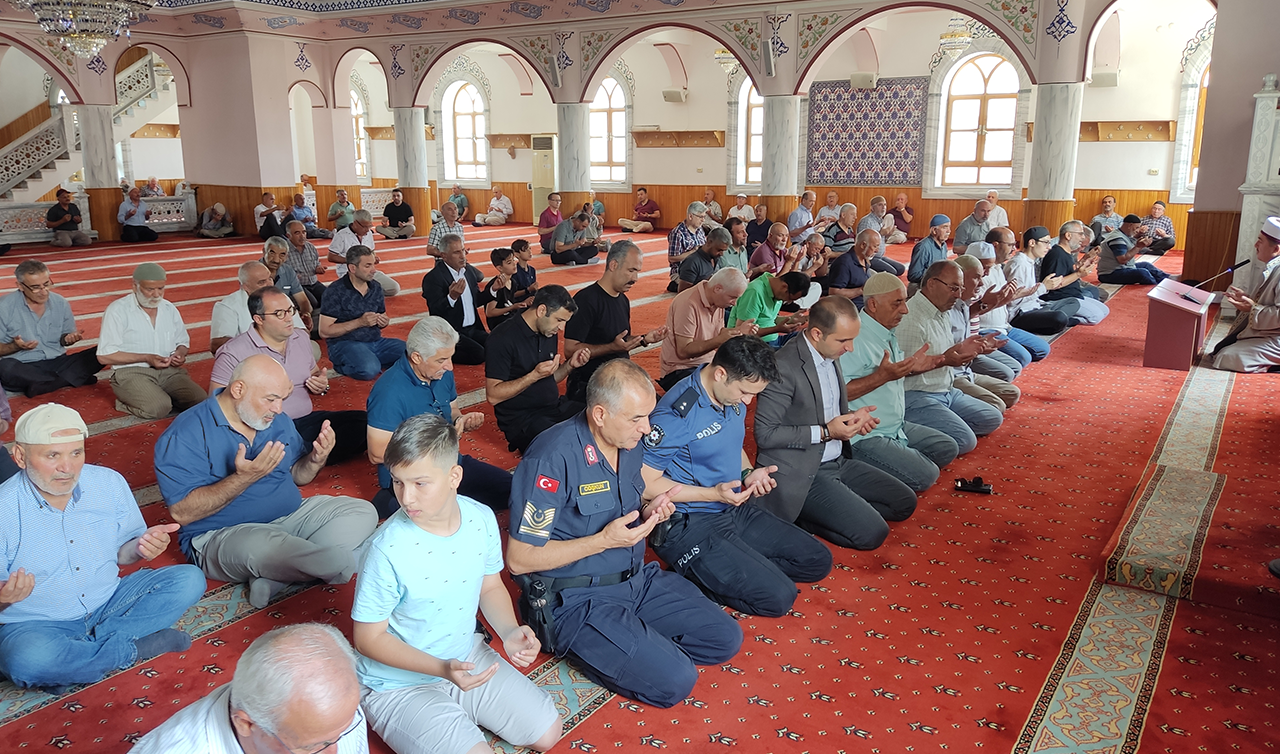 Konya’da 15 Temmuz şehitleri için Mevlid-i Şerif okutuldu 
