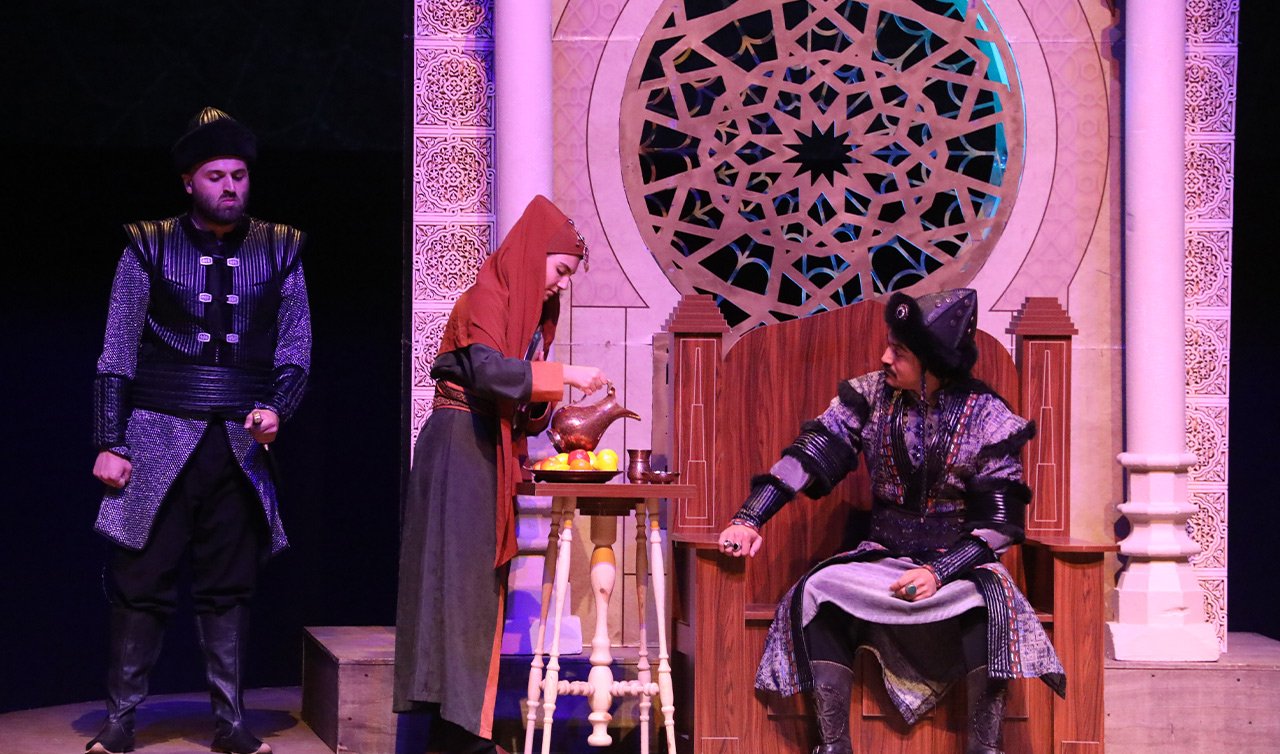 Konya’da “Nizamülmülk’’ cumartesi günü tekrar sahnede: 2 Perde ve 100 dakikadan oluşuyor