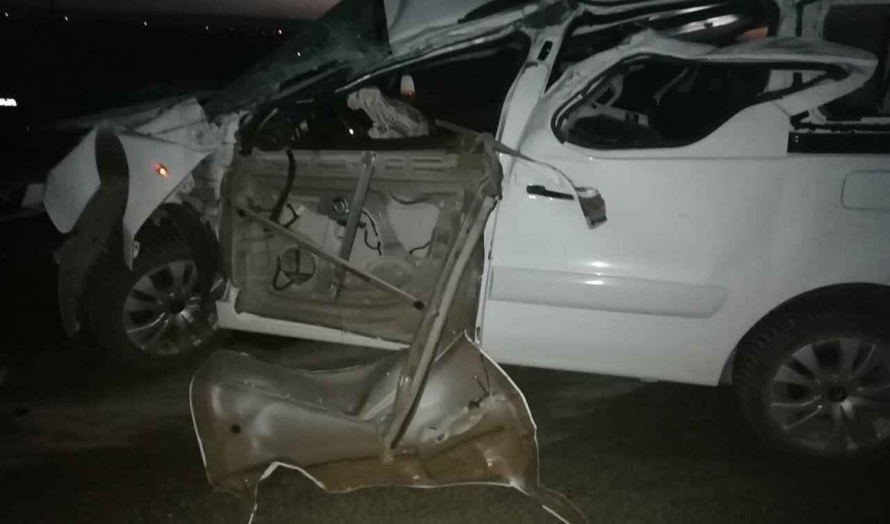 Konya’da iki hafif ticari araç çarpıştı: 3 yaralı 