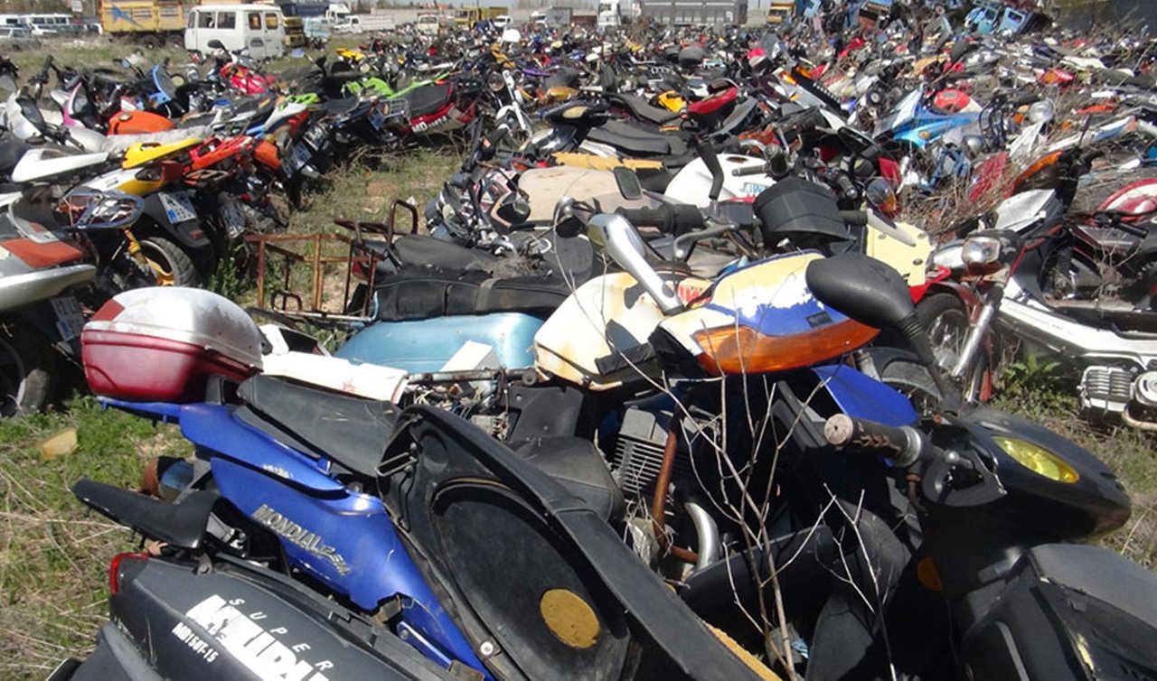Konya’daki bu otopark boşaltılacak! Motosikletler satışa çıkarıldı